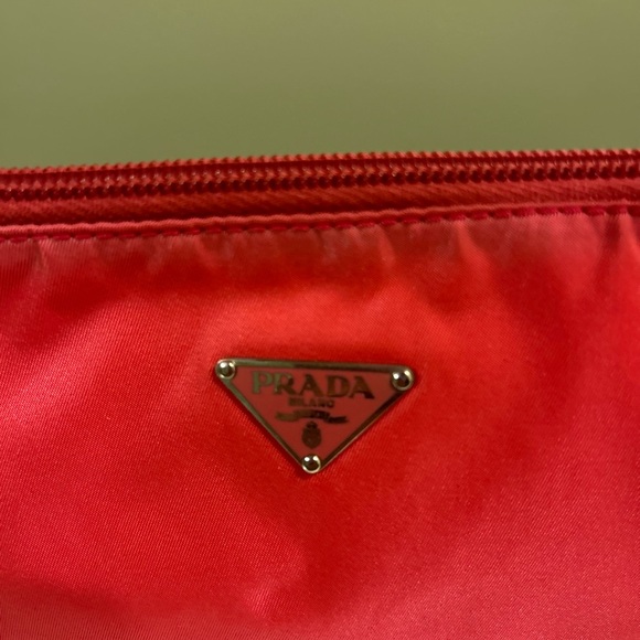 Prada pink nylon pochette - Picture 8 of 13